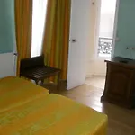 Hotel Bristol Republique Paris