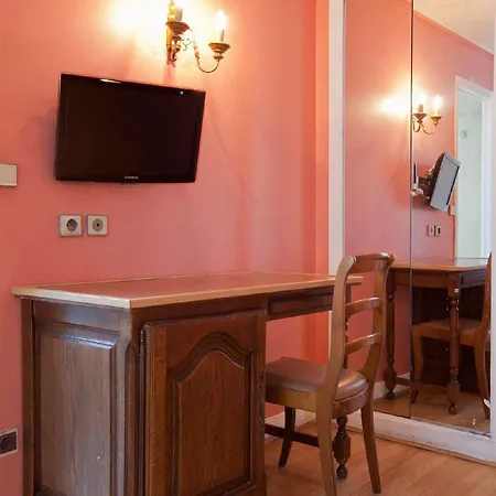 Hotel Bristol Republique Paris