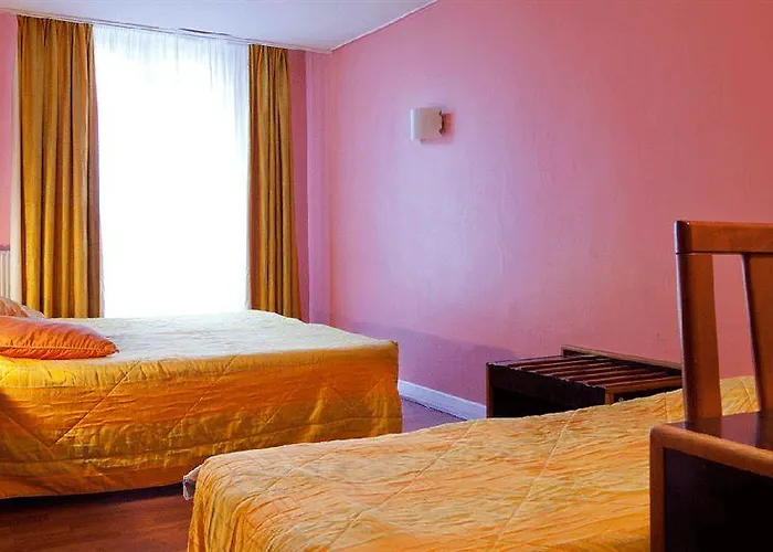 Bristol Republique Hotel Parigi