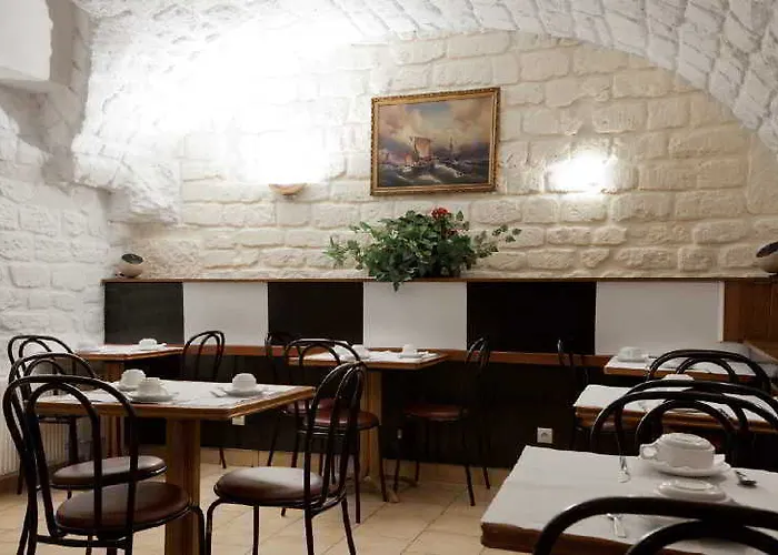 Bristol Republique Hotel Paris