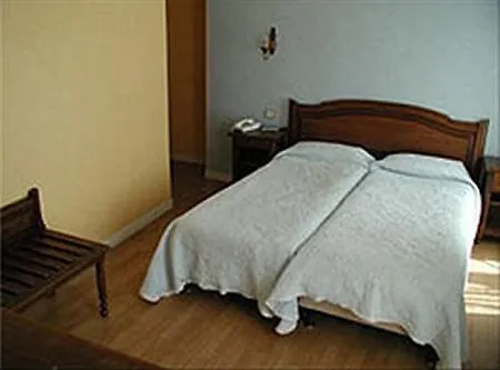 Bristol Republique Hotel Paris