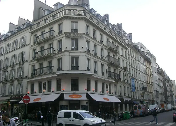 Bristol Republique Hotel 3*