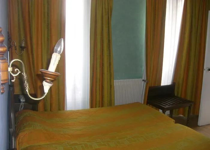 Bristol Republique Hotel 3*