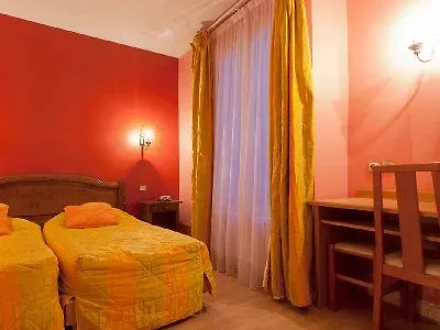 Bristol Republique Hotel Paris