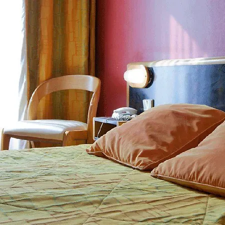 Bristol Republique Hotel Paris