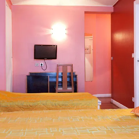 Hotel Bristol Republique Paris